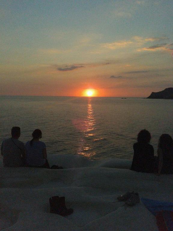 Bed and Breakfast Un Tuffo alla Scala dei Turchi Realmonte Exterior foto